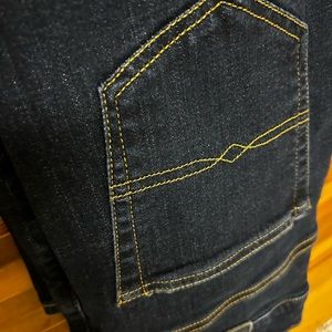 Lucky 🍀 Brand 410 Athletic Slim Jeans 31 X 30